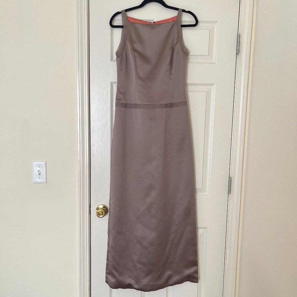 Vintage Y2K Vera Wang Taupe Sleeveless Evening Gown Womens Size 6 Formal